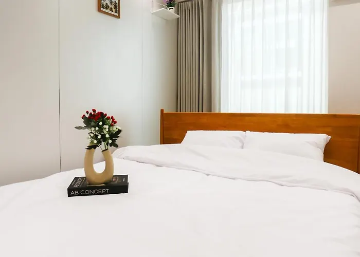 등촌역30초,방3,퀸침대5,욕실2,10인,에어컨,주차,짐보관무료,호텔침구,엘리베이터,세탁기,건조기 Apartamento Seúl