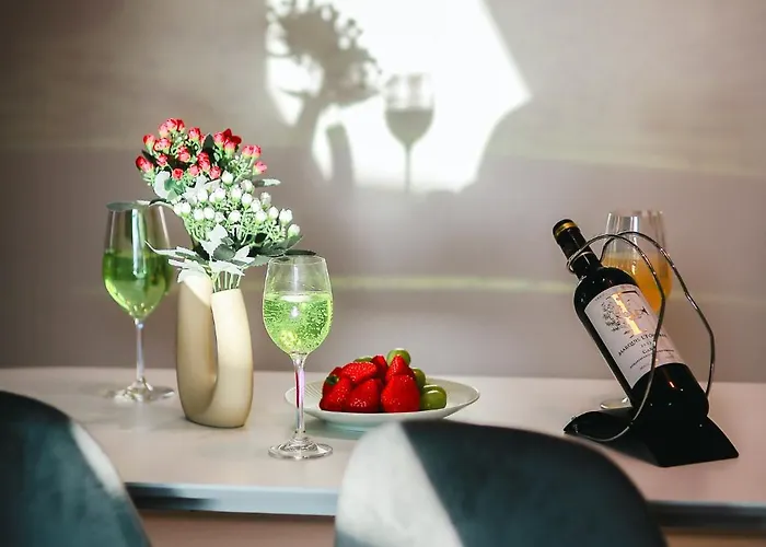Apartamento 등촌역30초,방3,퀸침대5,욕실2,10인,에어컨,주차,짐보관무료,호텔침구,엘리베이터,세탁기,건조기 Seúl