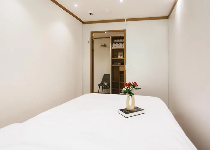 등촌역30초,방3,퀸침대5,욕실2,10인,에어컨,주차,짐보관무료,호텔침구,엘리베이터,세탁기,건조기 Apartamento *